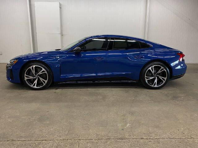 2022 Audi e-tron GT quattro Prestige