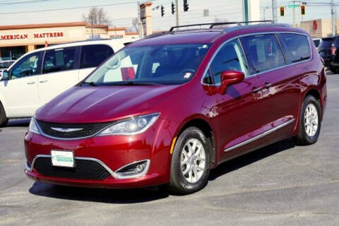 2020 Chrysler Pacifica for sale at Preferred Auto Fort Wayne in Fort Wayne IN
