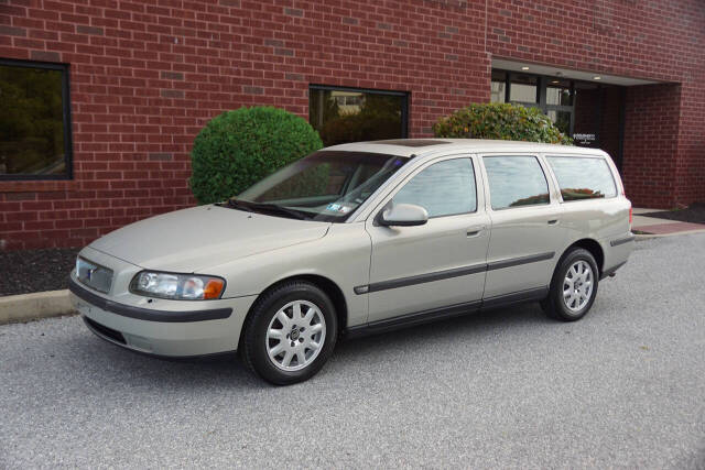 2001 Volvo V70 for sale at Dougherty Automotive in West Chester, PA