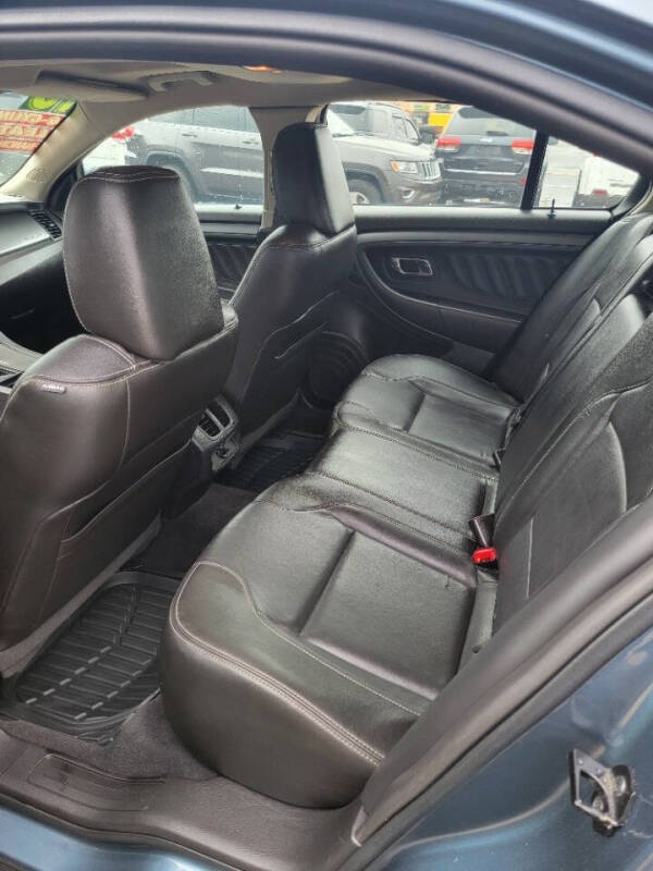 2010 Ford Taurus SEL