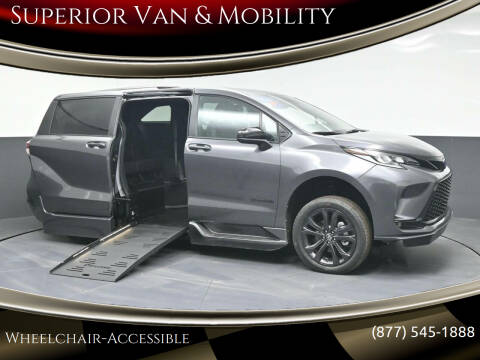 2025 Toyota Sienna XSE 7-Passenger