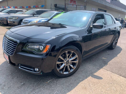 2014 Chrysler 300 for sale at Six Brothers Mega Lot in Youngstown OH