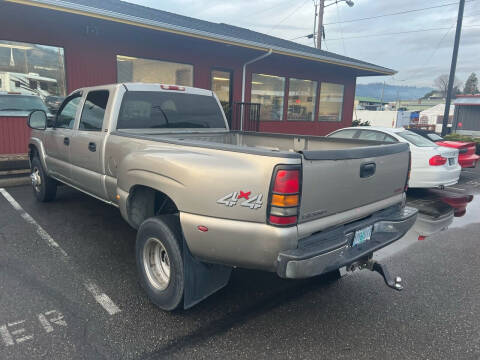 2001 GMC Sierra 3500 for sale at Pro Motors in Roseburg OR
