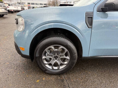 2023 Ford Maverick XL