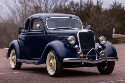 1935 Ford Deluxe
