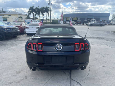 2014 Ford Mustang V6