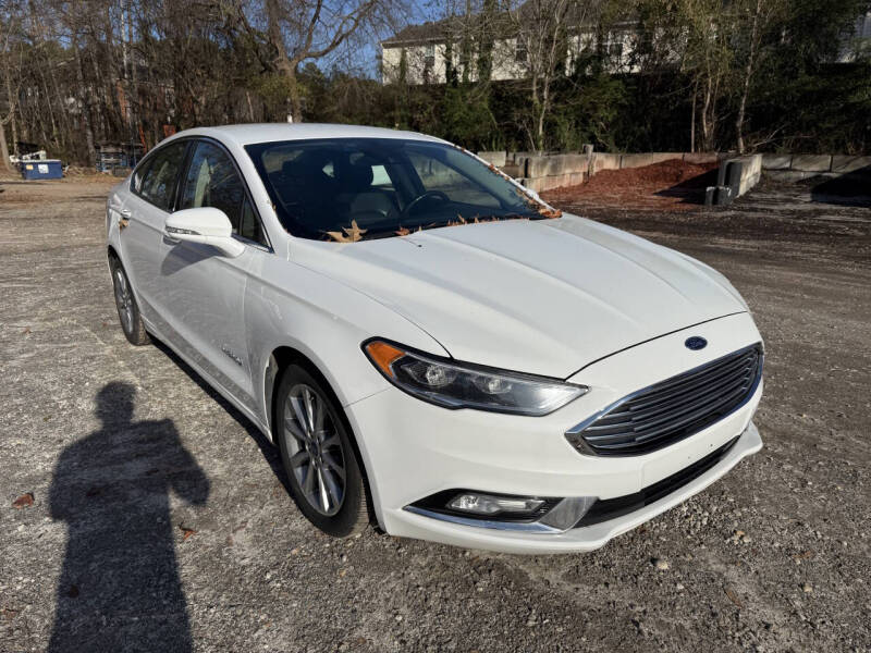 2017 Ford Fusion Hybrid SE's photo