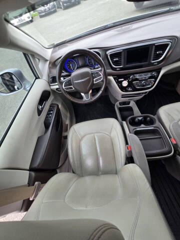 2019 Chrysler Pacifica Touring L