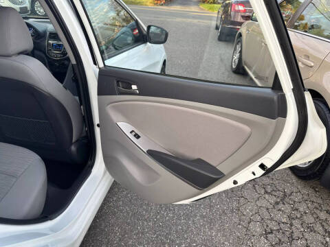 2015 Hyundai Accent GS