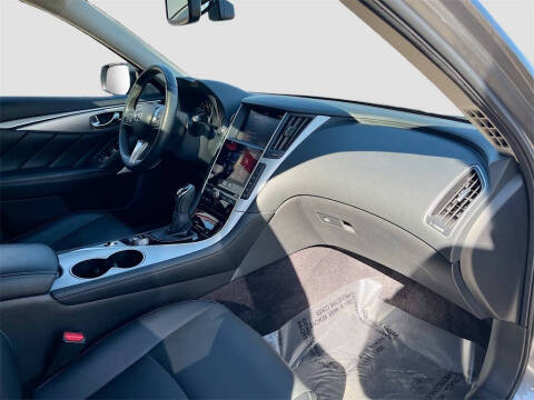 2023 Infiniti Q50 Luxe