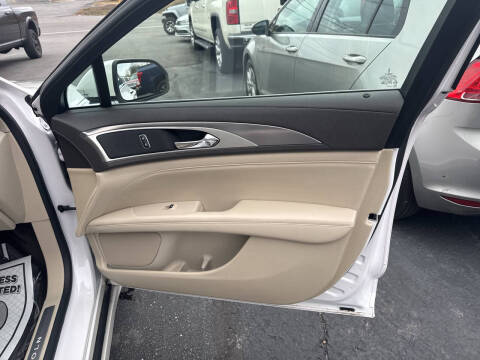 2020 Lincoln MKZ Standard