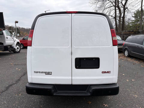 2016 GMC Savana 2500