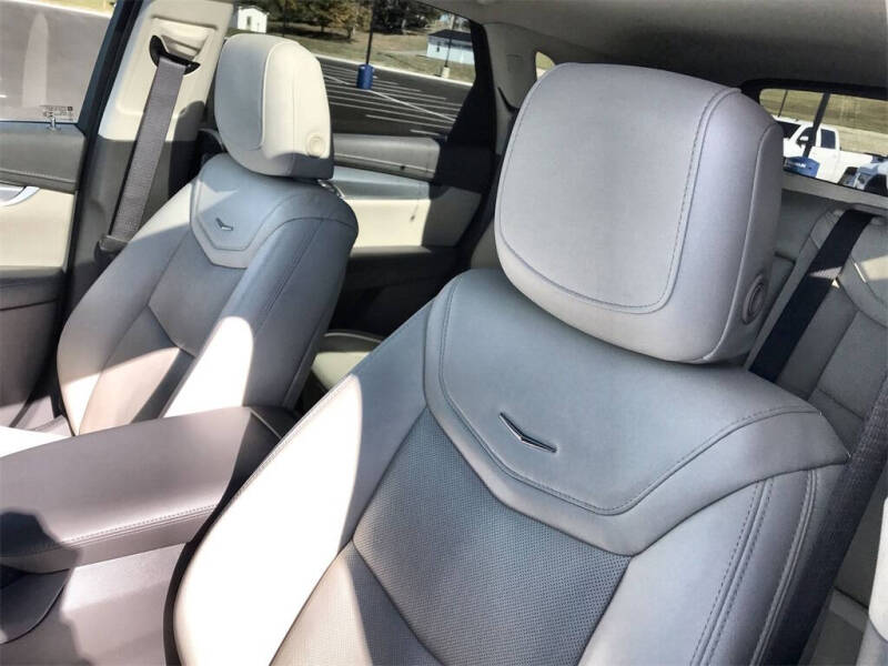 2020 Cadillac XT5 Premium Luxury