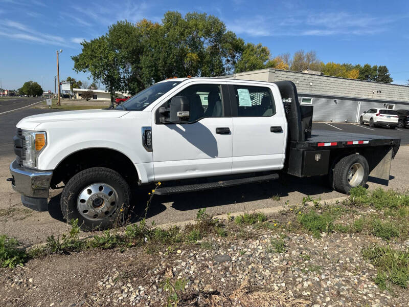 2017 Ford F-350 Super Duty Chassis Cab XL's photo