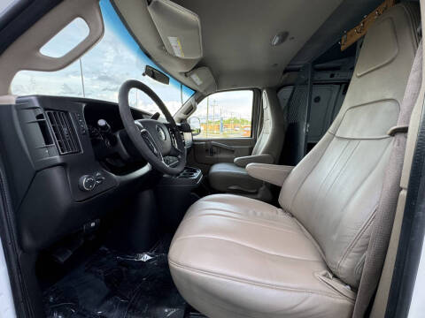 2016 Chevrolet Express 2500