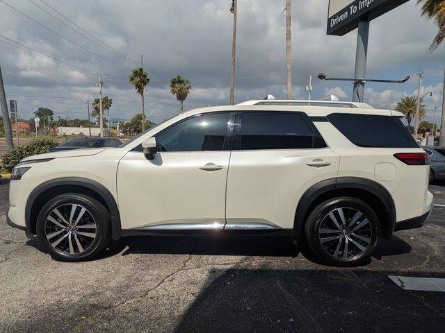 2023 Nissan Pathfinder Platinum
