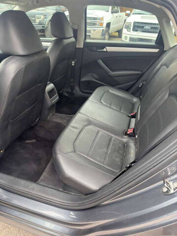 2012 Volkswagen Passat SE