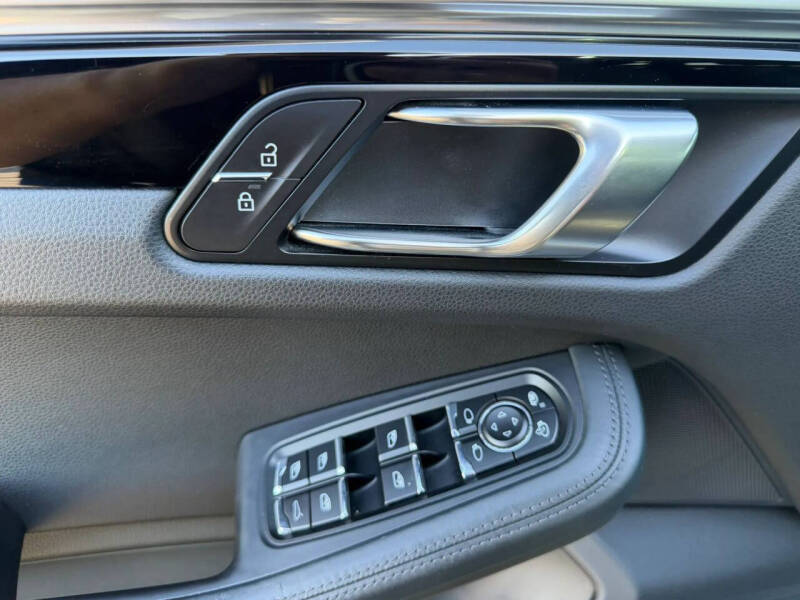 2021 Porsche Macan