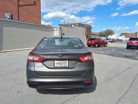 2013 Ford Fusion SE