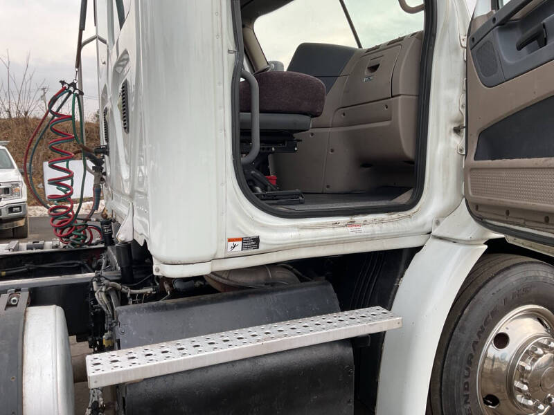 2016 Freightliner Cascadia
