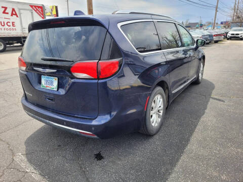 2018 Chrysler Pacifica Touring L