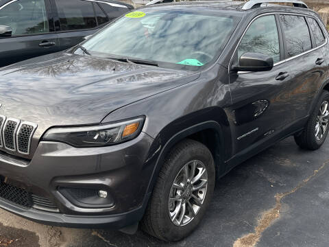 2019 Jeep Cherokee for sale at PAPERLAND MOTORS in Green Bay WI