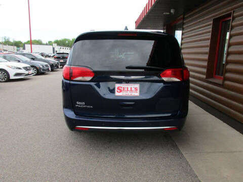 2019 Chrysler Pacifica Touring L