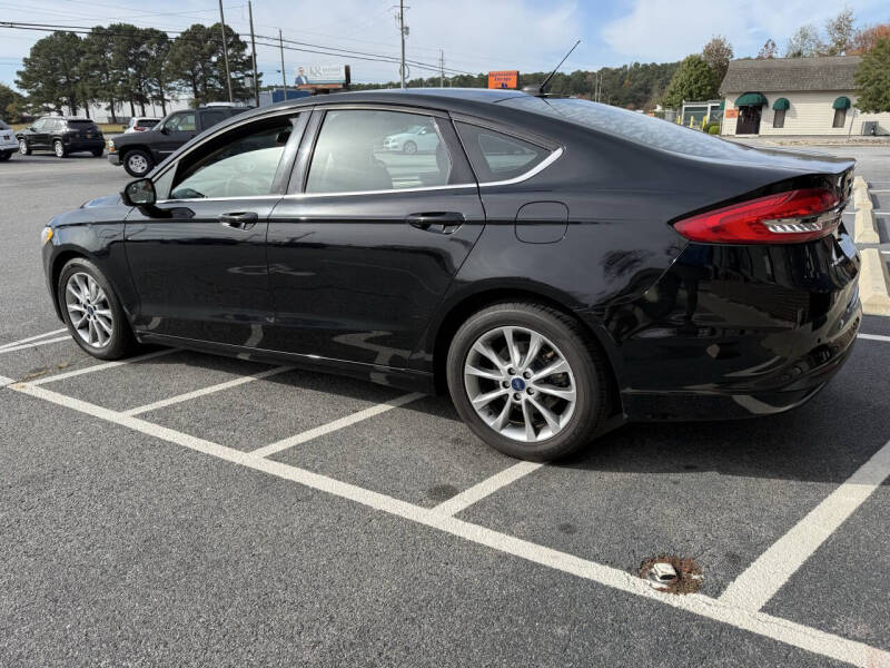 2017 Ford Fusion SE