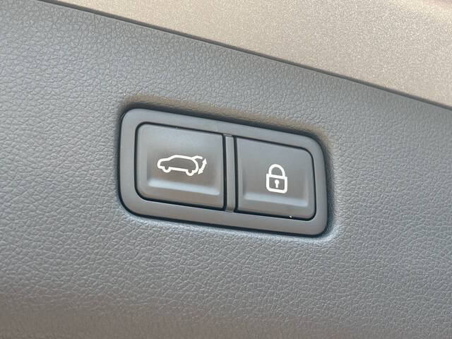 2022 Genesis GV70 18