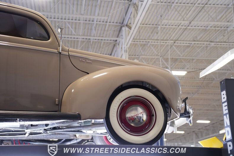 1940 Ford Deluxe