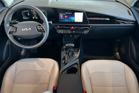 2025 Kia Niro EX