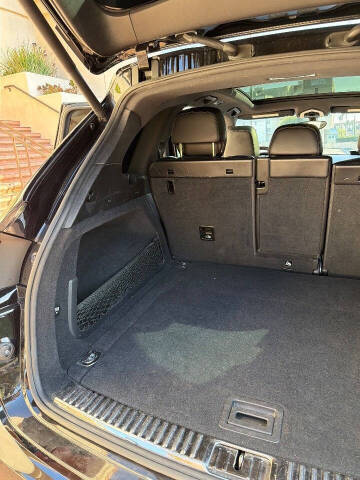 2018 Porsche Cayenne Platinum Edition