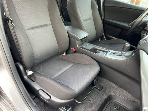 2010 Mazda MAZDA3 i Touring