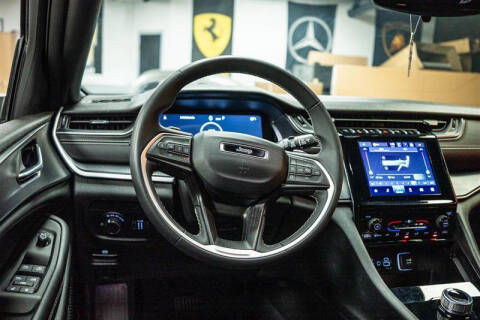 2024 Jeep Grand Cherokee L Laredo