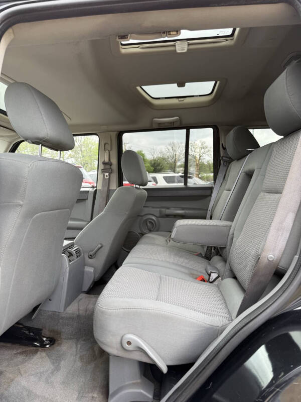 2007 Jeep Commander Sport