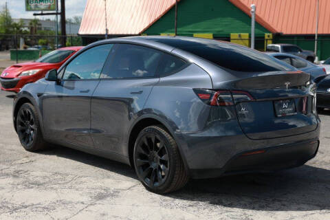 2023 Tesla Model Y Long Range