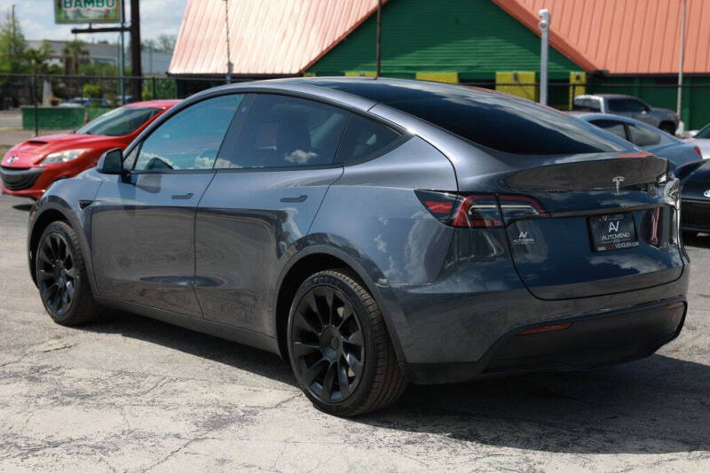 2023 Tesla Model Y Long Range