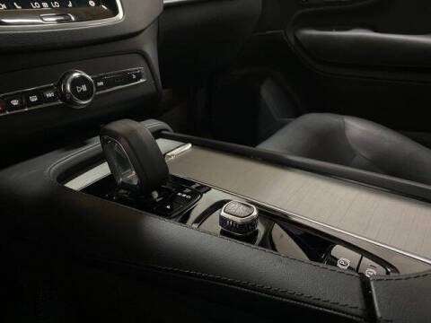 2025 Volvo XC90 B5 Core Bright Theme