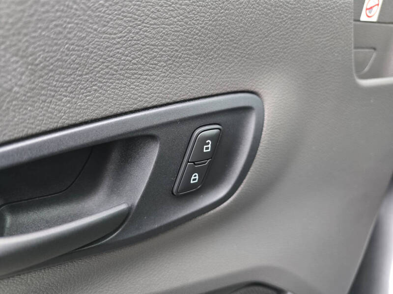 2020 Ford Transit 150 XL