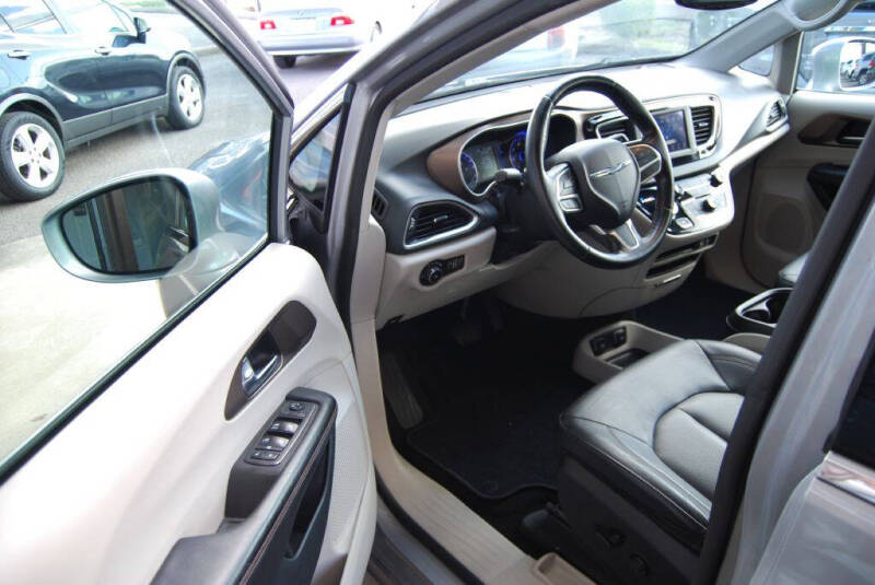 2019 Chrysler Pacifica Touring L