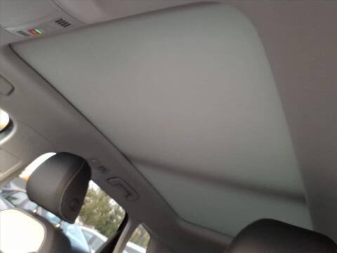 2025 Volkswagen Taos SEL 4Motion