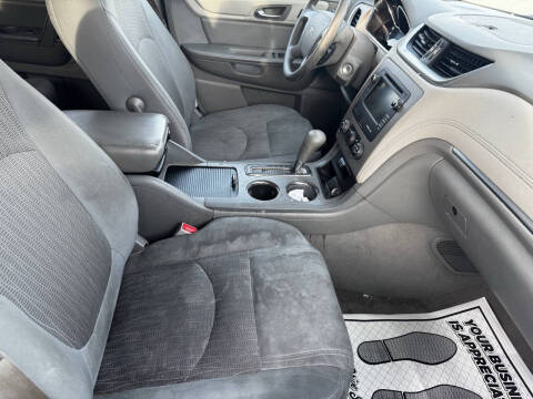 2017 Chevrolet Traverse LS