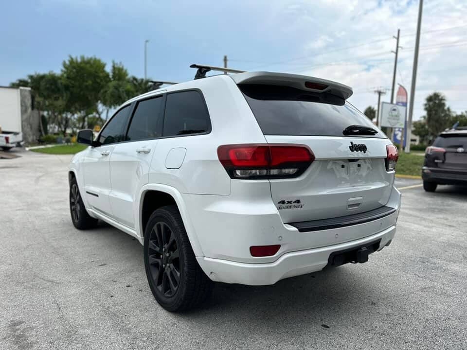 2017 Jeep Grand Cherokee for sale at Valdez Auto Dealers in Pompano Beach, FL