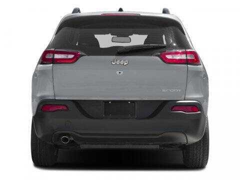 2017 Jeep Cherokee Sport