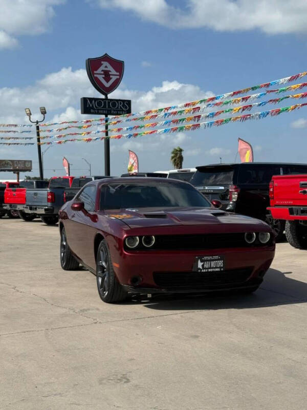 2019 Dodge Challenger SXT's photo