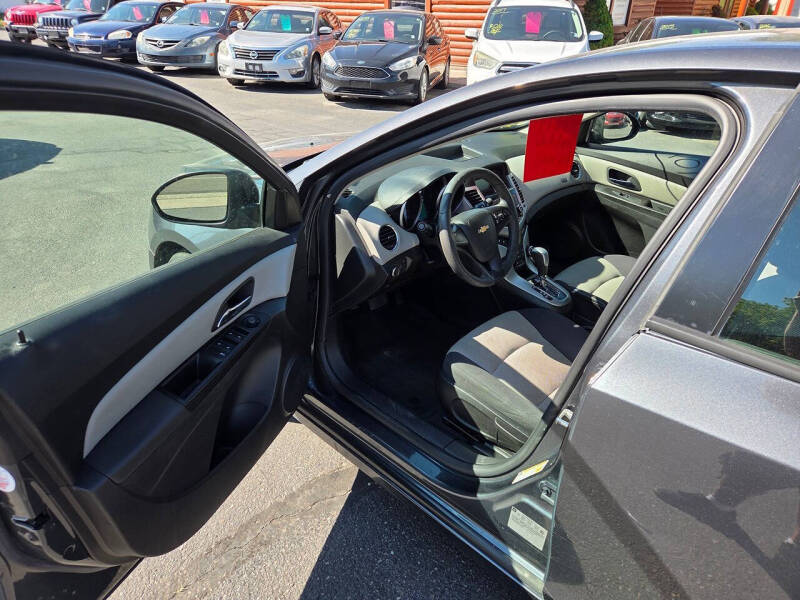 2013 Chevrolet Cruze LS Auto