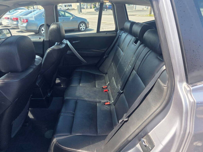 2005 BMW X3 3.0i