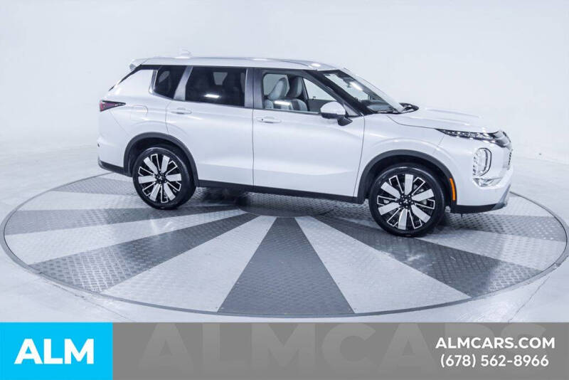 2025 Mitsubishi Outlander SE