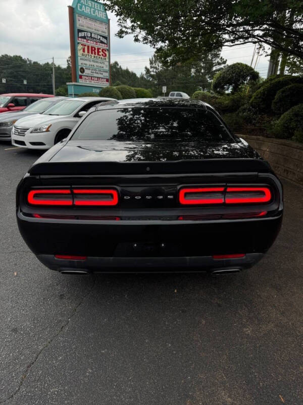 2019 Dodge Challenger SXT