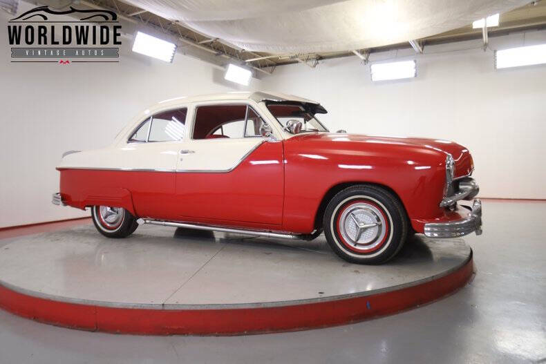 1949 Ford Custom Deluxe